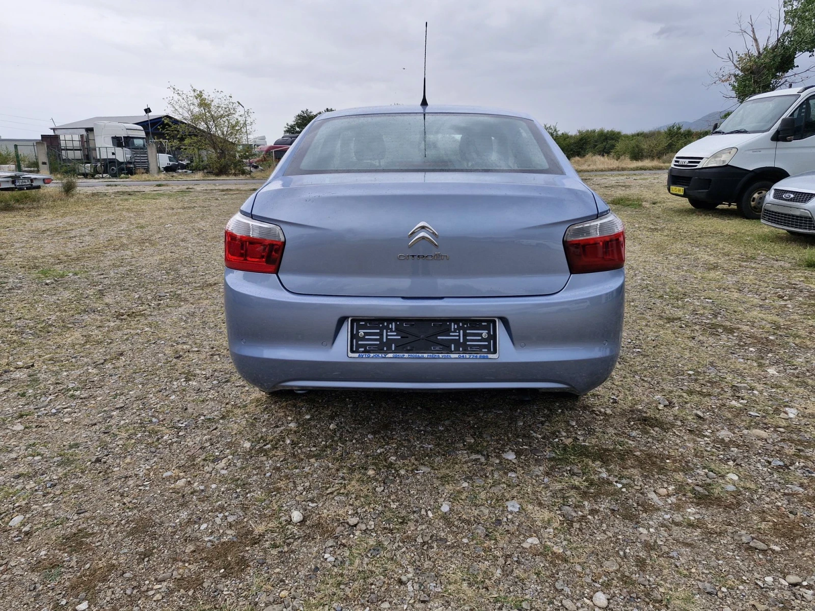 Citroen C-Elysee 1.6 бензин 115к.с , снимка 7 - Автомобили и джипове - 56273592