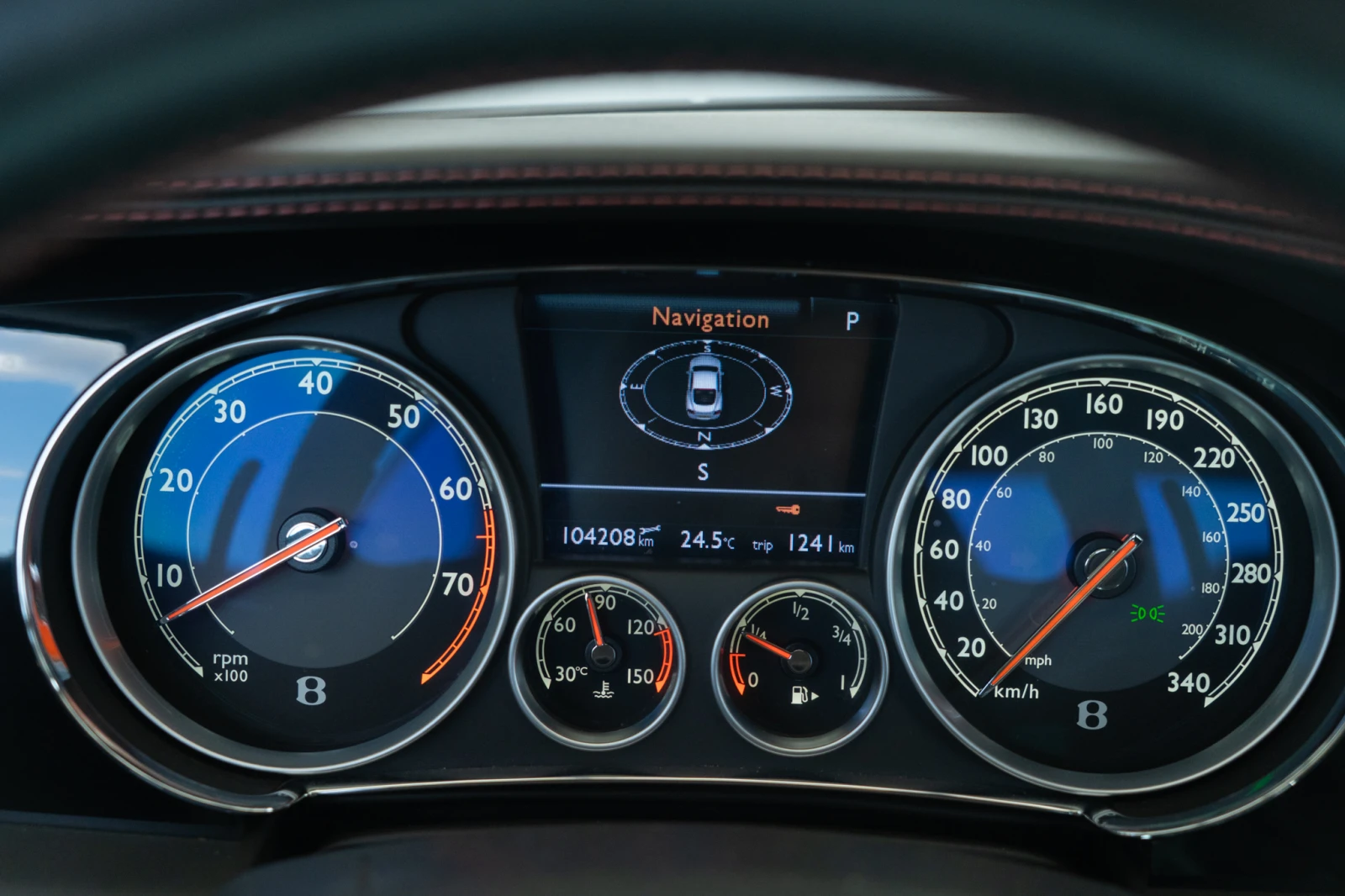 Bentley Continental gt LIMITED EDITION = W12 = 6.0 = FULL MAX = ЛИЗИНГ, снимка 12 - Автомобили и джипове - 56305573