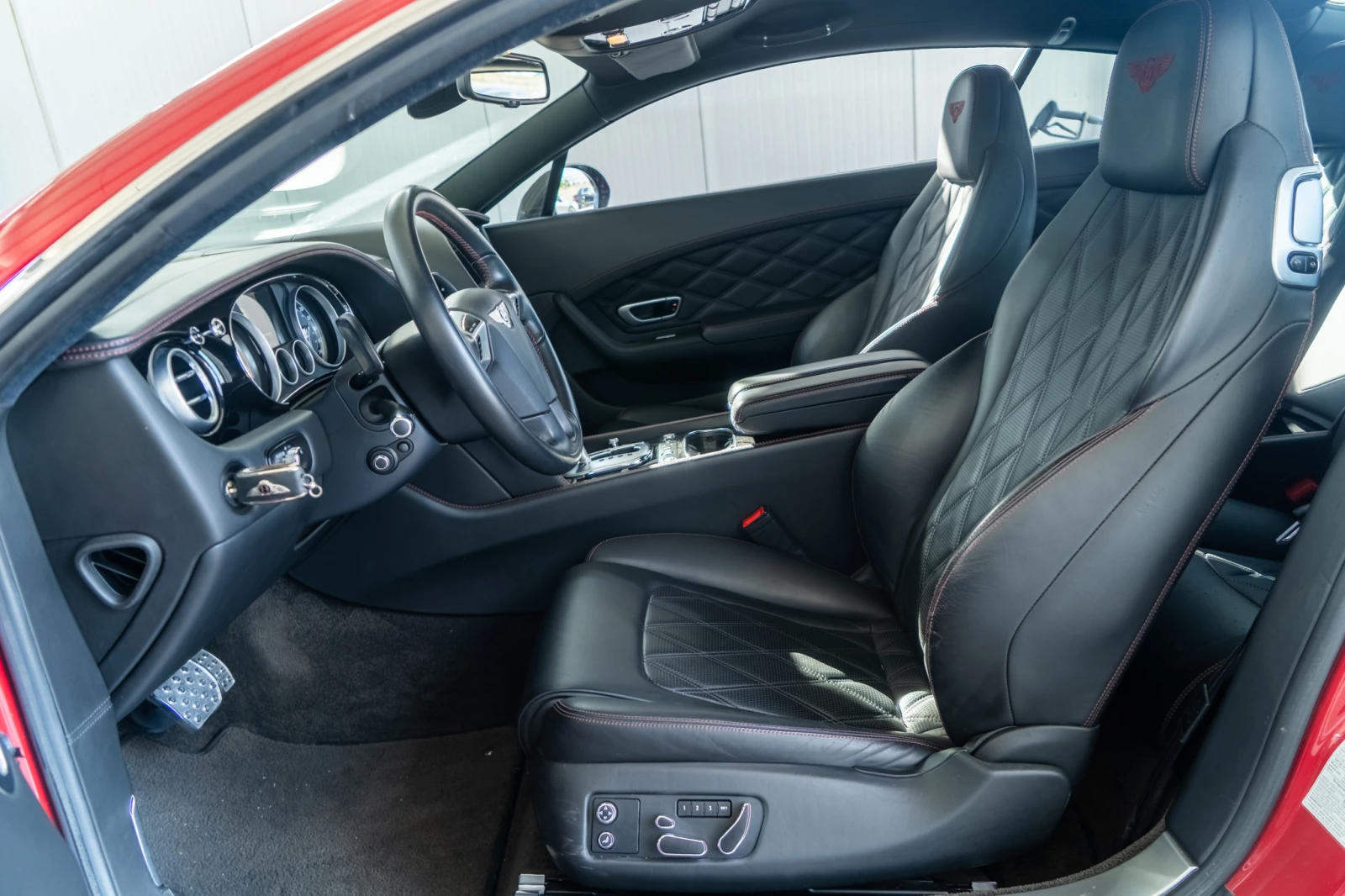 Bentley Continental gt LIMITED EDITION = W12 = 6.0 = FULL MAX = ЛИЗИНГ, снимка 9 - Автомобили и джипове - 56305573