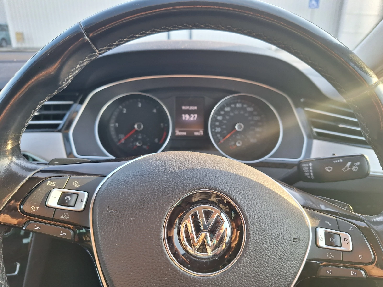 VW Passat TDI Bluemotion, снимка 15 - Автомобили и джипове - 56328859