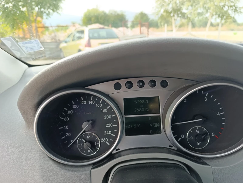 Mercedes-Benz ML 320, снимка 14 - Автомобили и джипове - 47740276