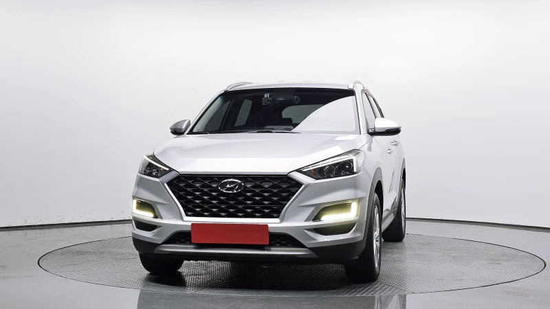 Hyundai Tucson 2.0 CRDI / АВТОМАТИК !!!, снимка 3 - Автомобили и джипове - 51857564