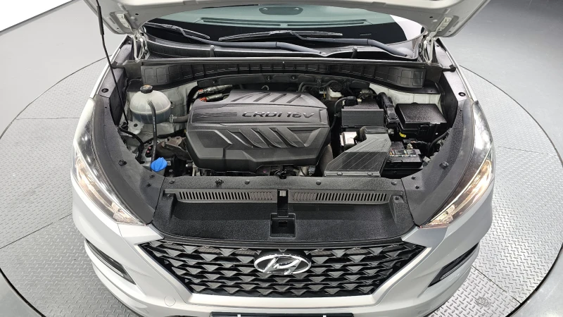 Hyundai Tucson 2.0 CRDI / АВТОМАТИК !!!, снимка 15 - Автомобили и джипове - 51857564