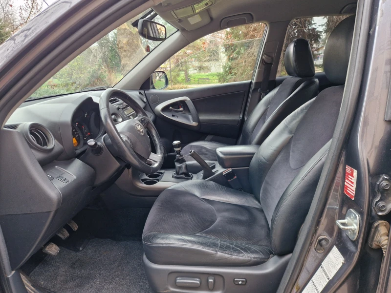 Toyota Rav4 4x4 d4d Подгрев , снимка 9 - Автомобили и джипове - 52895943