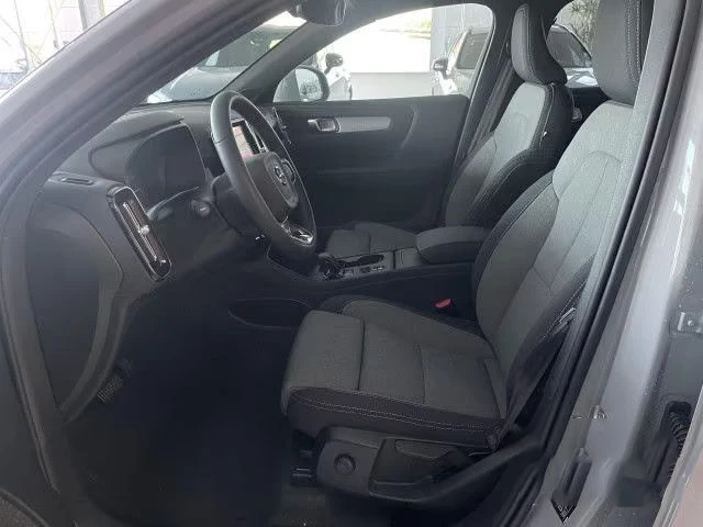 Volvo XC40 B4/CORE/247HP/FWD/NAVI/CAM/AMBI/DIGITAL/LED/627f - изображение 7