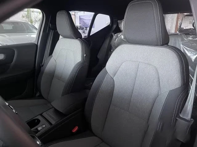 Volvo XC40 B4/CORE/247HP/FWD/NAVI/CAM/AMBI/DIGITAL/LED/627f - изображение 9