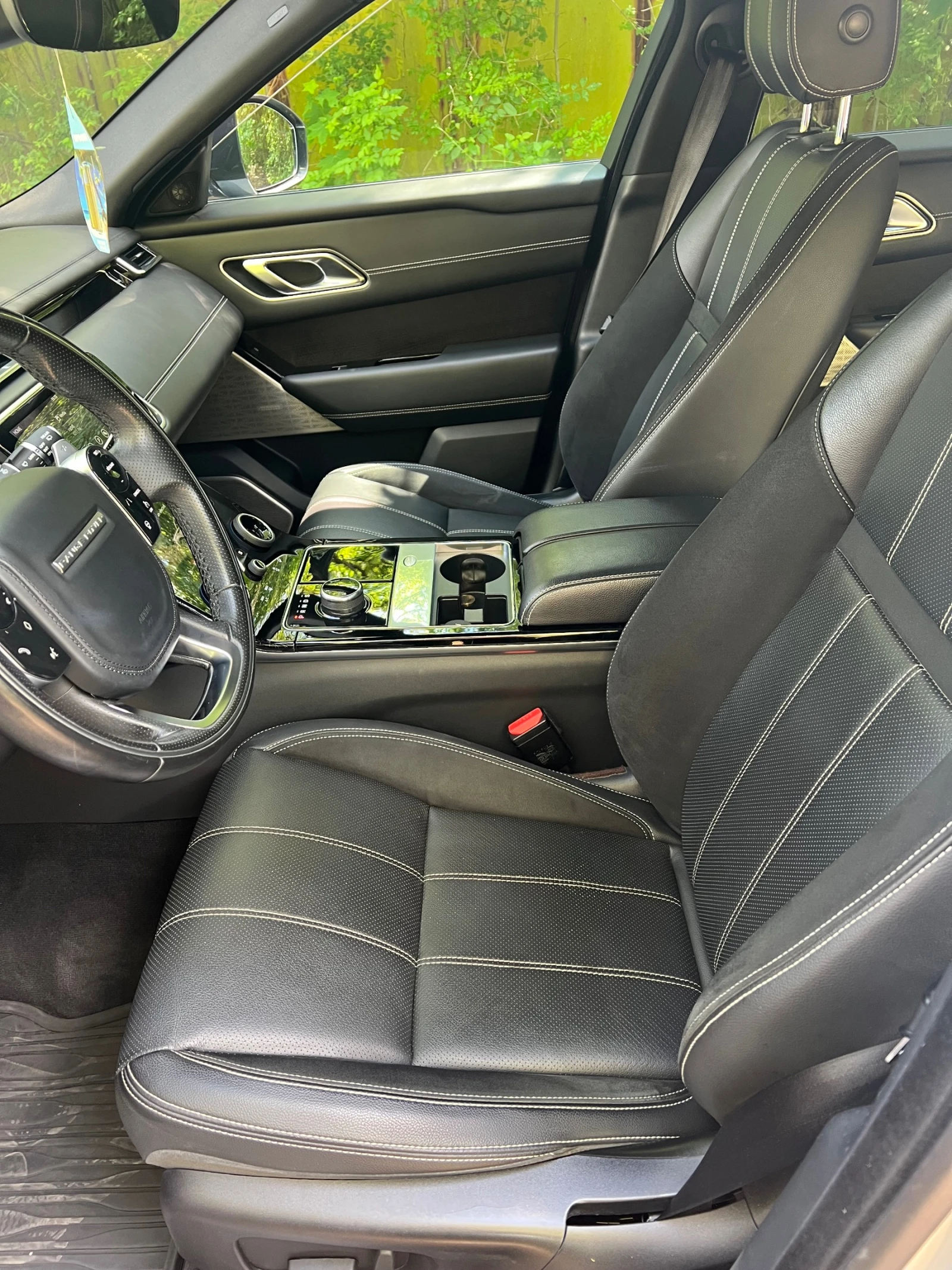 Land Rover Range Rover Velar  - изображение 10