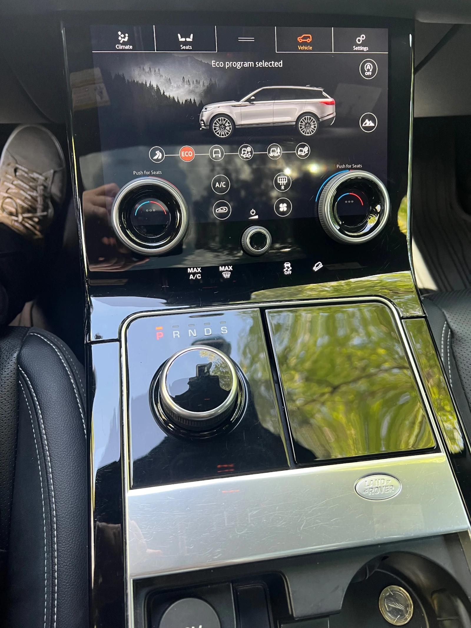 Land Rover Range Rover Velar  - изображение 9