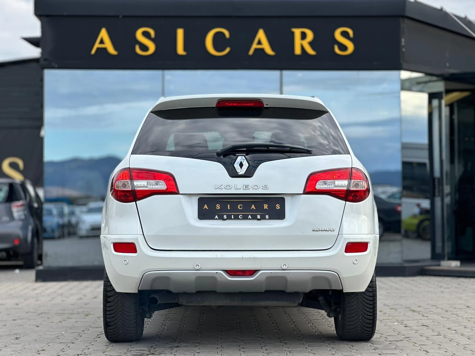 Renault Koleos / 2.0D / 51000 KM !!! / 4X4 / BOSE / TOP / - изображение 4