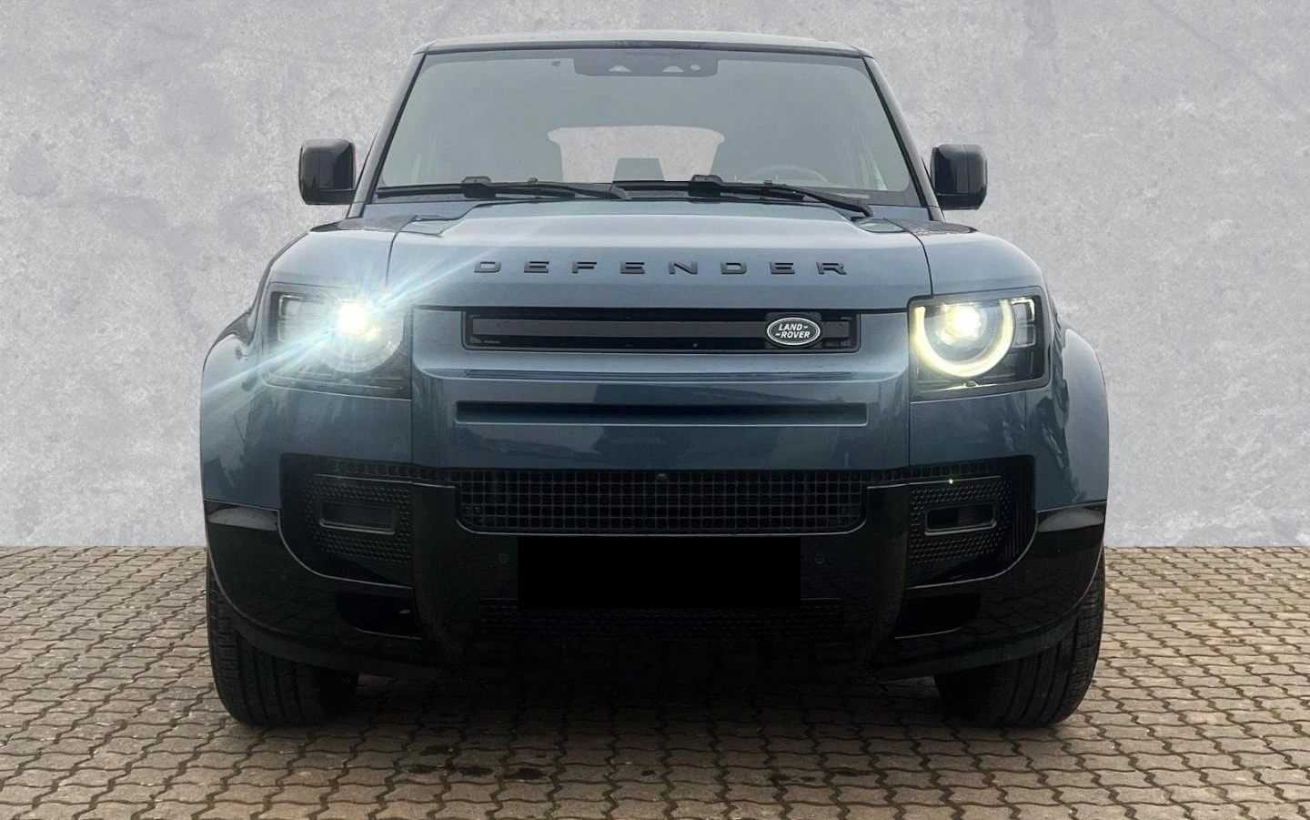 Land Rover Defender 110 D300 X-DYNAMIC SE/PANO/MERIDIAN/HEAD UP/ - изображение 2