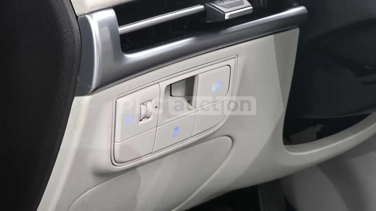 Hyundai Tucson 2025* 9403КМ* КРАЙНА ЦЕНА, снимка 10 - Автомобили и джипове - 53975002