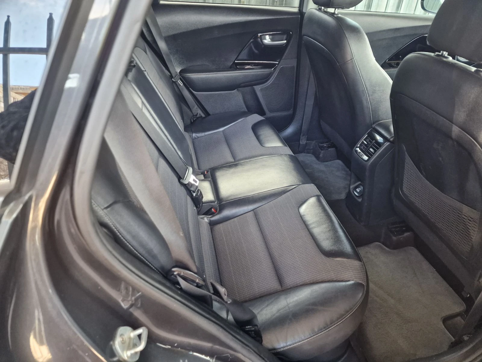 Kia Niro 1.6HYBRID-EDITION-FULL, снимка 7 - Автомобили и джипове - 54127232