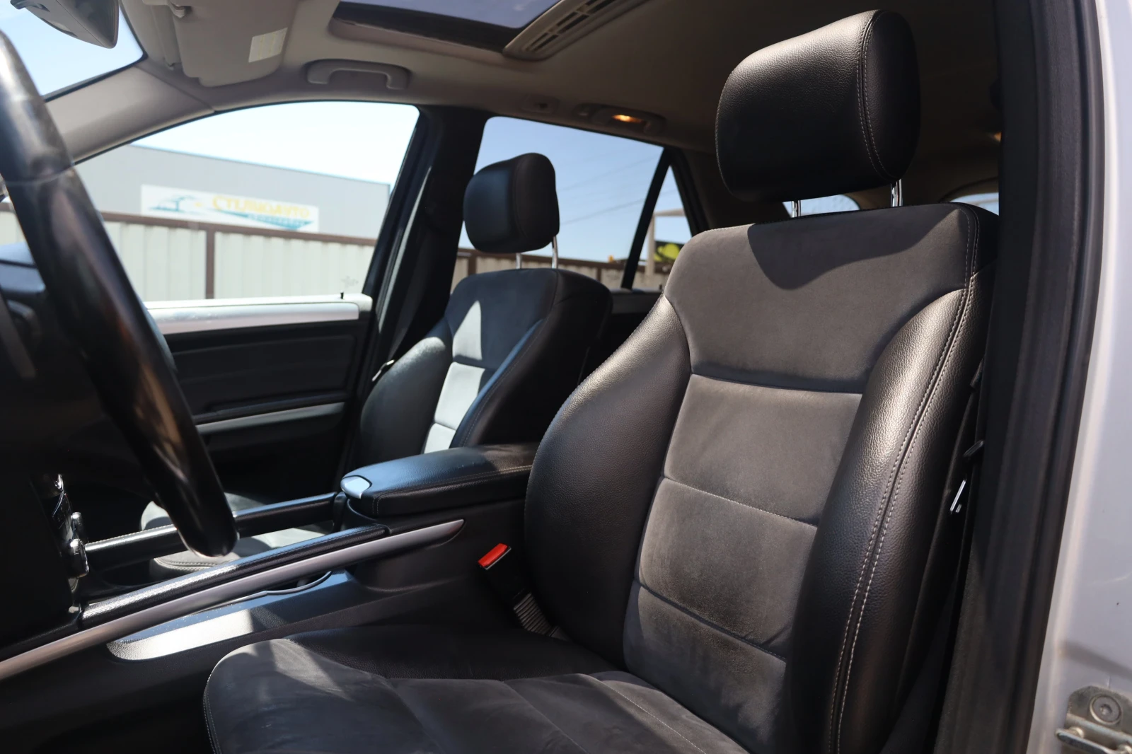 Mercedes-Benz ML 320 d 4M AIR Leder Schiebedach SzH PDC 20Zoll iCarbg