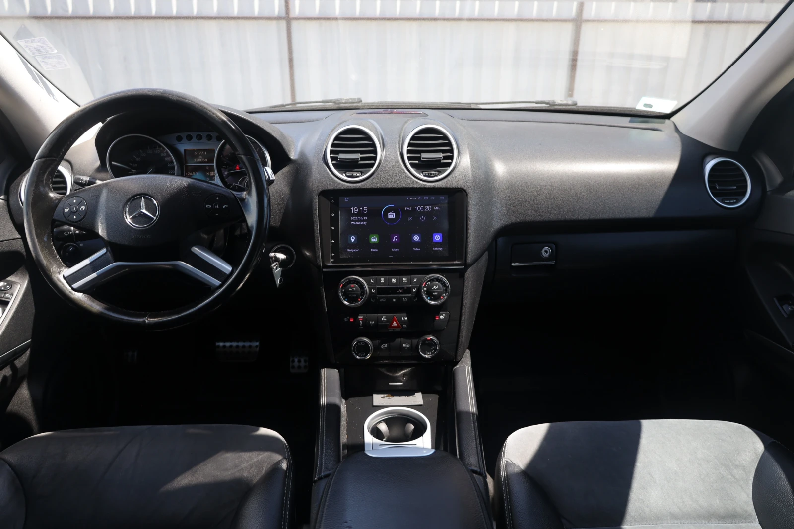 Mercedes-Benz ML 320 d 4M AIR Leder Schiebedach SzH PDC 20Zoll iCarbg