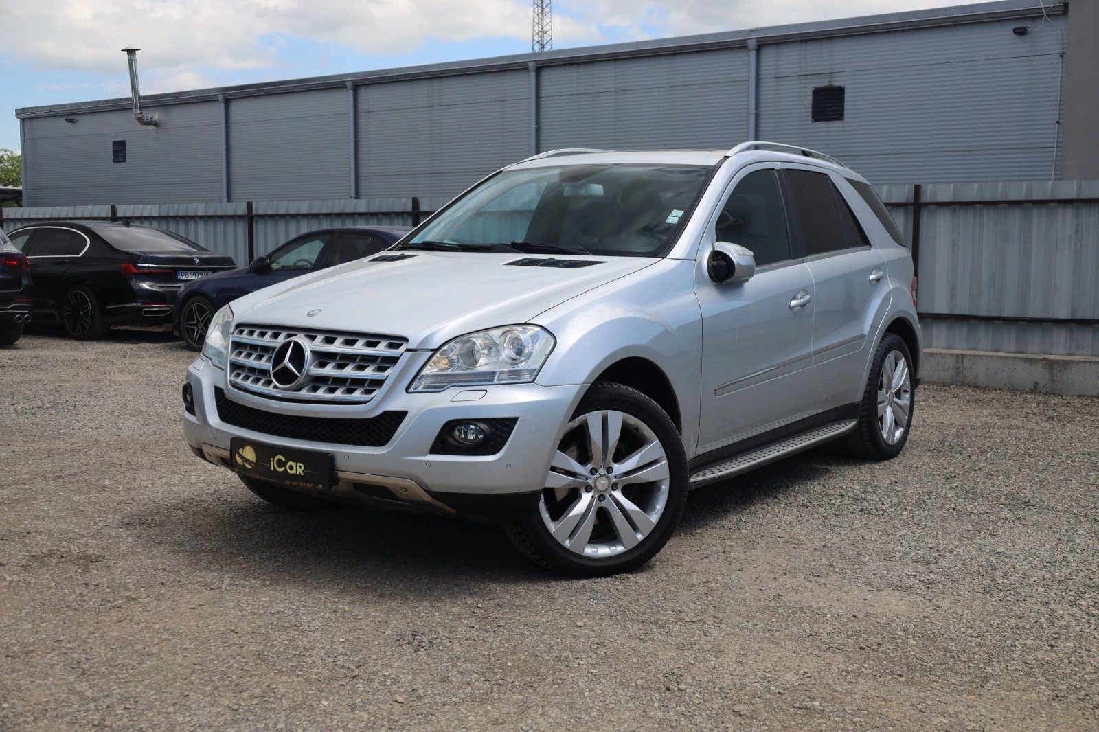 Mercedes-Benz ML 320 d 4M AIR Leder Schiebedach SzH PDC 20Zoll iCarbg