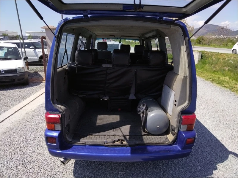 VW Transporter Caravelle, бензин газ, 9 места. , снимка 16 - Бусове и автобуси - 50008382