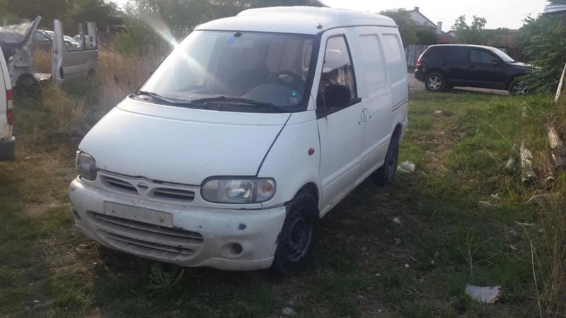 Nissan Vanette 2.3d/на части, снимка 1 - Бусове и автобуси - 48547971