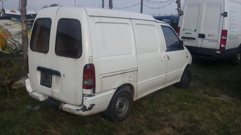 Nissan Vanette 2.3d/на части, снимка 4 - Бусове и автобуси - 48547971