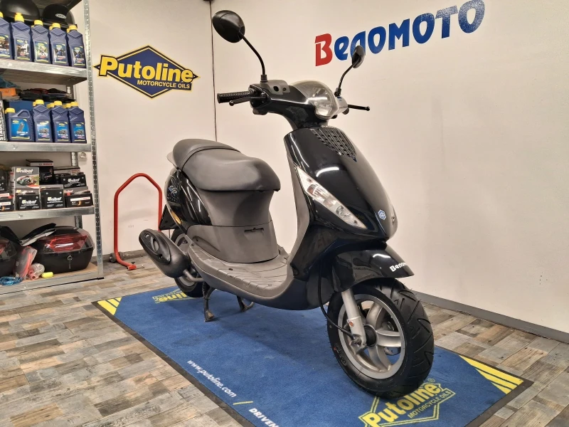 Piaggio Zip 49cc. 
