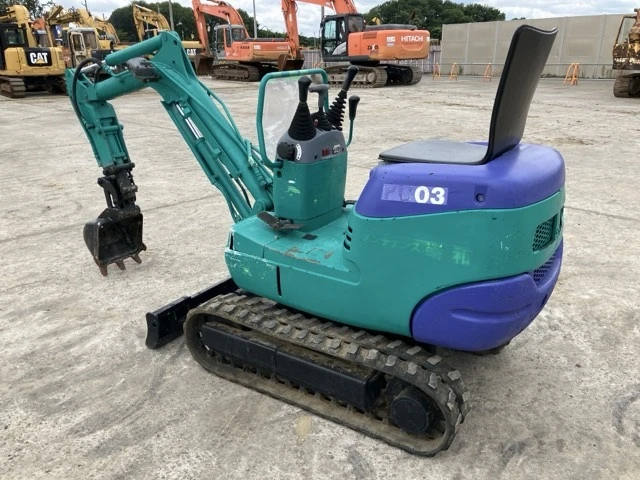 Багер Komatsu PC03-2F * ВГРАДЕН ЧУК + ЛИНЯ * ОЧАКВАН 30.10.26!!!, снимка 3 - Индустриална техника - 55117340