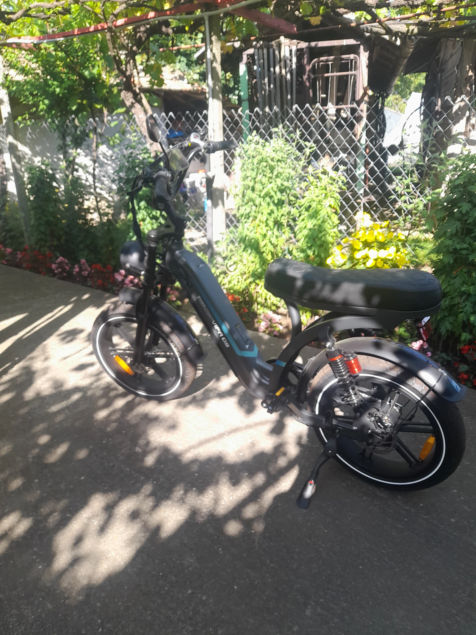 ������� ������������ ��������� �UXI Q8 30 ������� | Mobile.bg � ����������� 5
