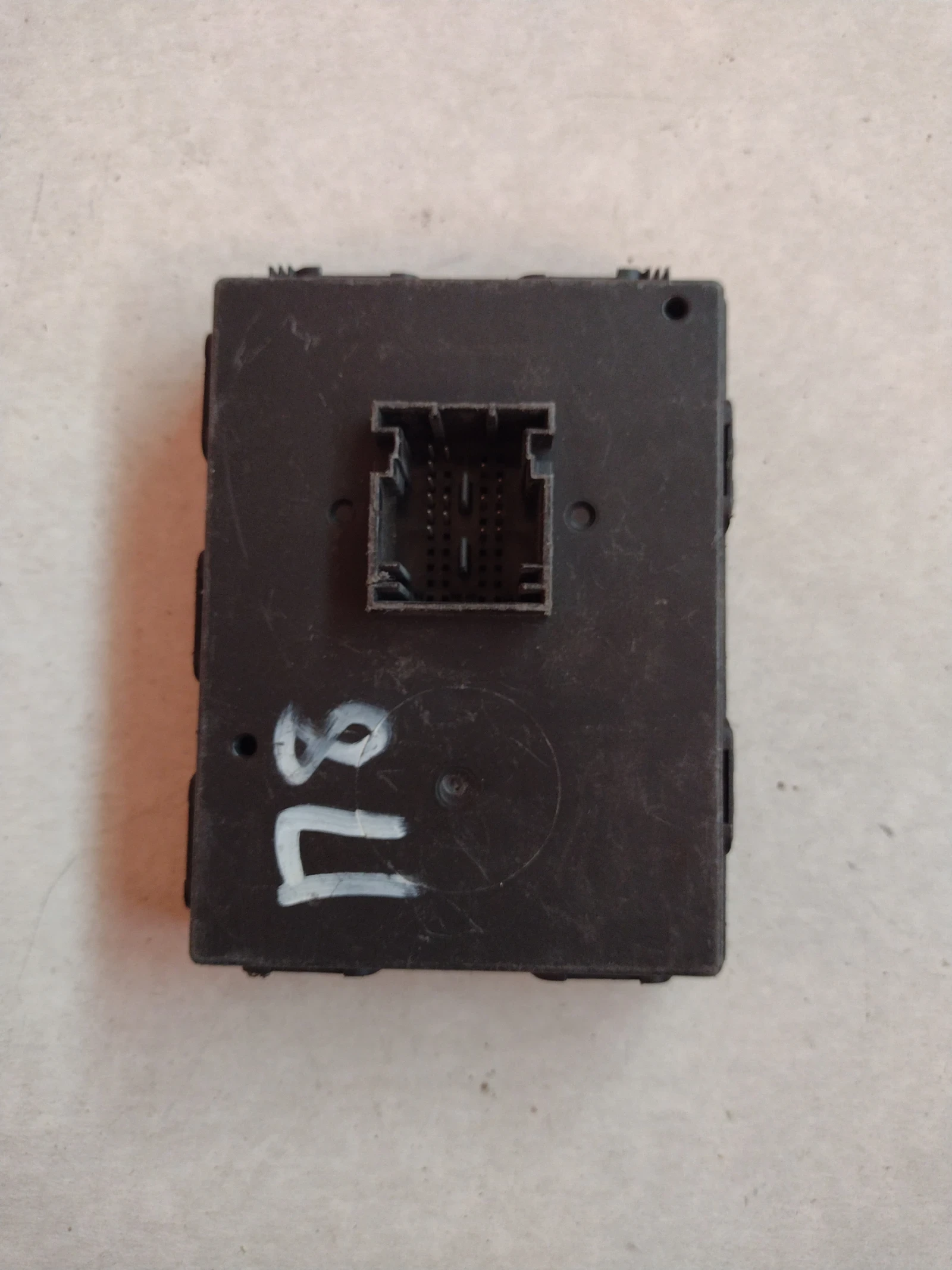 3Q0959435B  KESSY �����  VW PASSAT B8   3Q0 959 435 B | Mobile.bg � ����������� 2