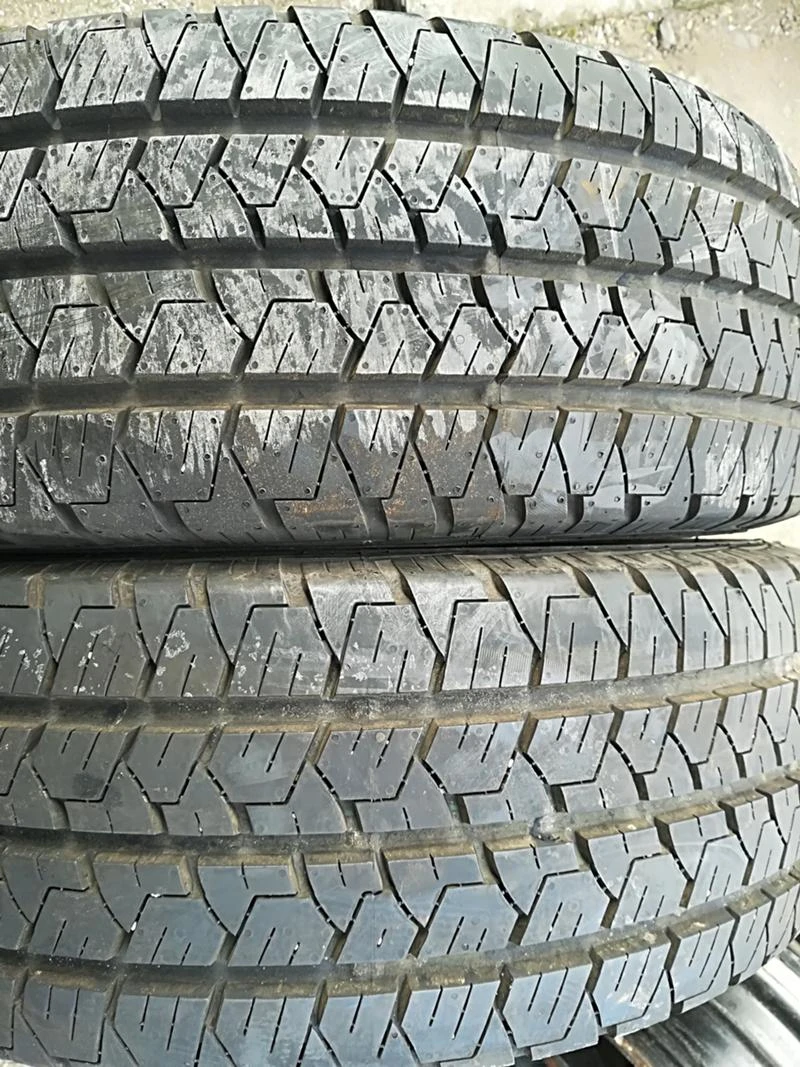 Гуми Летни 205/65R15, снимка 3 - Гуми и джанти - 24612969