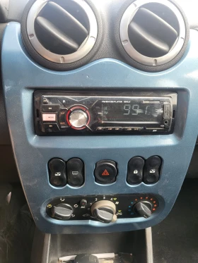Dacia Logan 1.4, 6+ 1, клима, газ , снимка 15