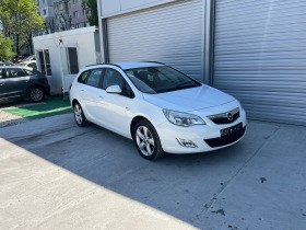 Opel Astra 1.4 газ, снимка 4 - Автомобили и джипове - 45276566