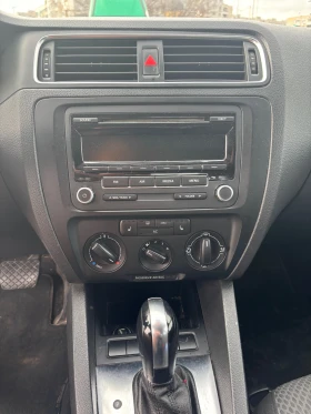 VW Jetta 2.0i, снимка 6