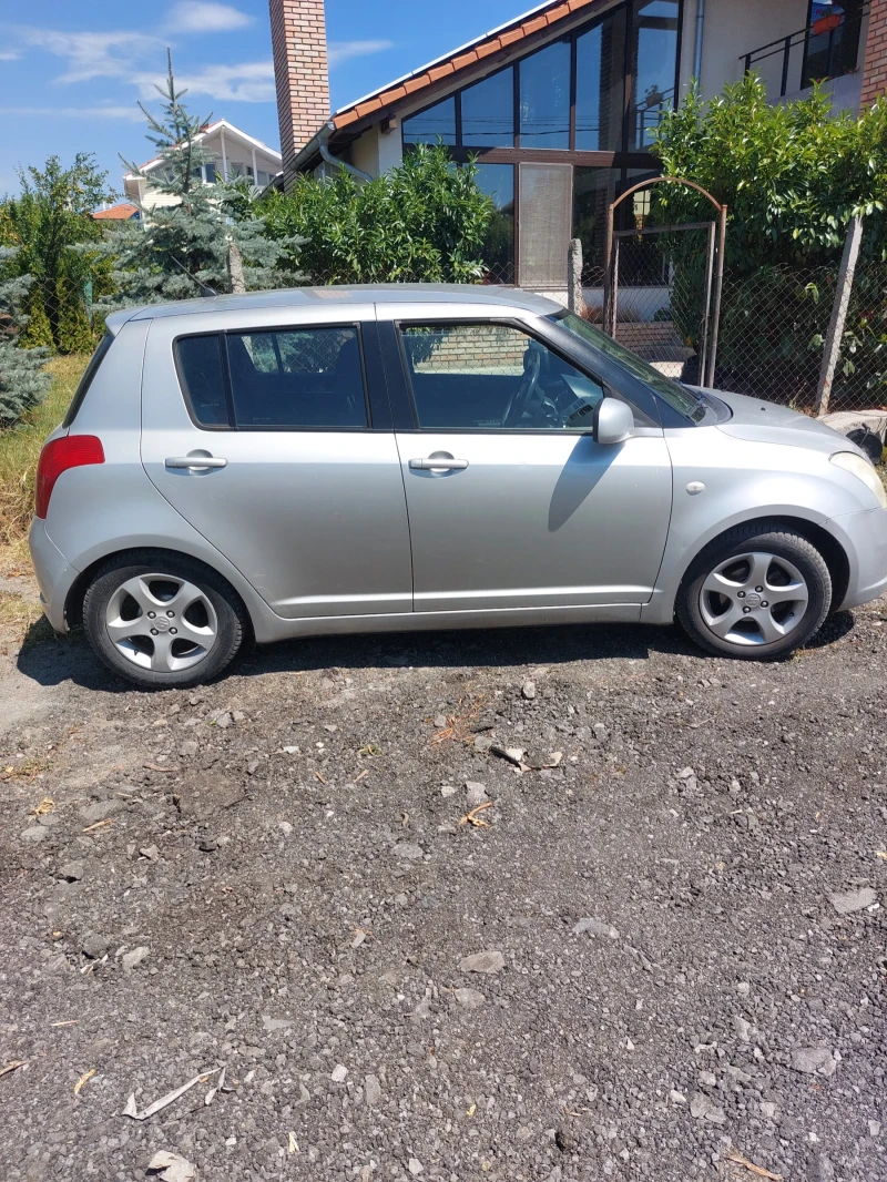 Suzuki Swift 1, 3 бензин, газ, снимка 4 - Автомобили и джипове - 47036956