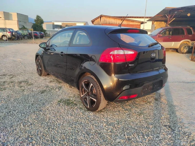 Kia Rio 1.2i, снимка 2 - Автомобили и джипове - 47153603