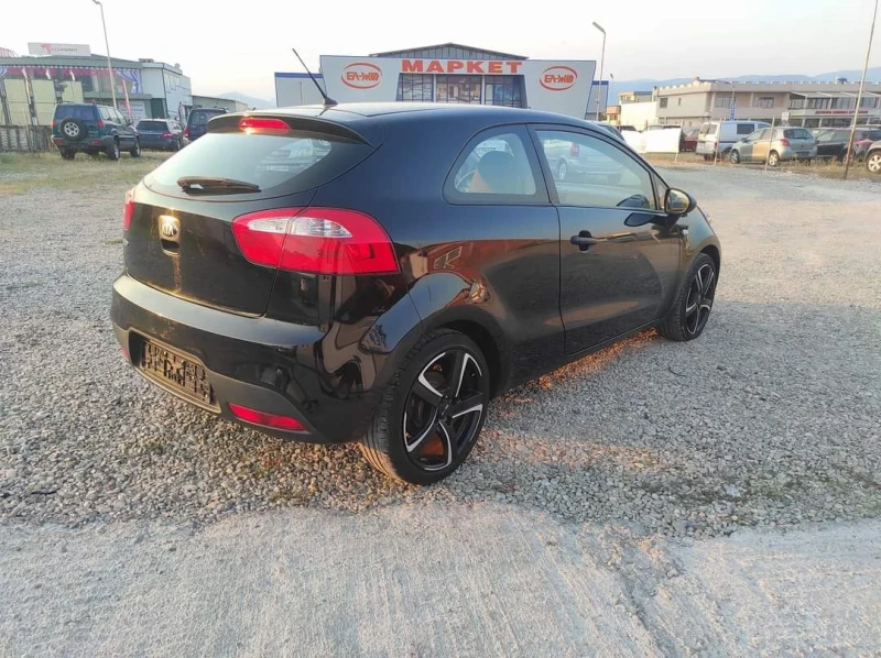 Kia Rio 1.2i, снимка 4 - Автомобили и джипове - 47153603