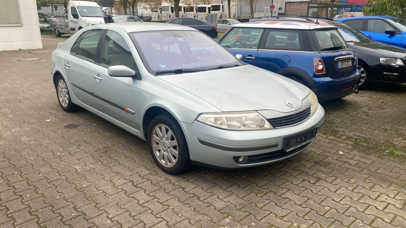 Renault Laguna, снимка 2 - Автомобили и джипове - 47910053