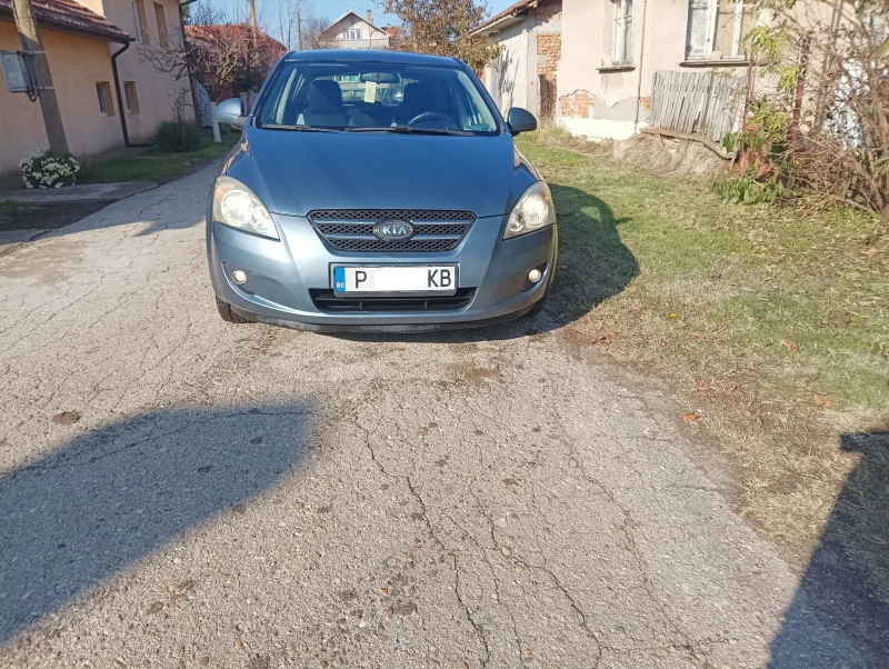 Kia Ceed, снимка 1 - Автомобили и джипове - 48660267