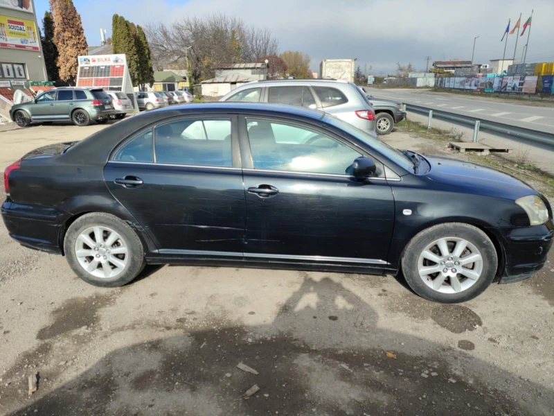 Toyota Avensis 2.0 D4D, снимка 5 - Автомобили и джипове - 52435075
