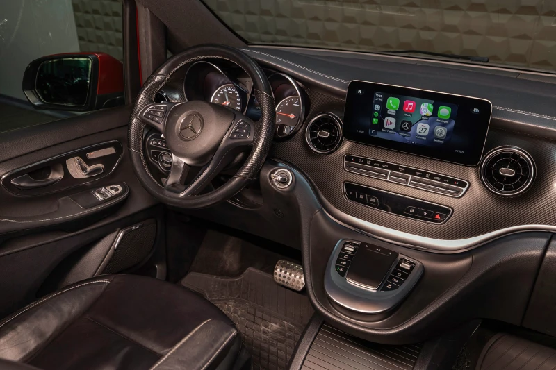 Mercedes-Benz V 300 AMG* 4MATIC* 9G-TRONIC* LONG * Distronic * Apple C, снимка 11 - Автомобили и джипове - 52627189