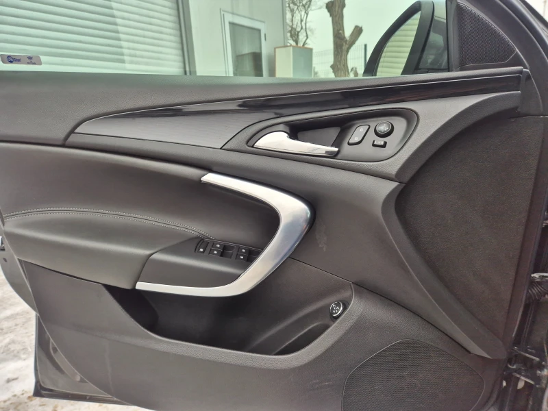 Opel Insignia 1.6CDTI, COSMO, FACE, снимка 16 - Автомобили и джипове - 53201851