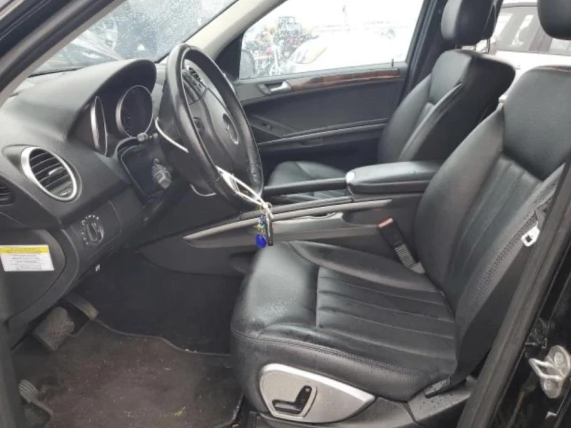 Mercedes-Benz ML 550 * * CARFAX * * АВТО КРЕДИТ * * , снимка 6 - Автомобили и джипове - 53226419