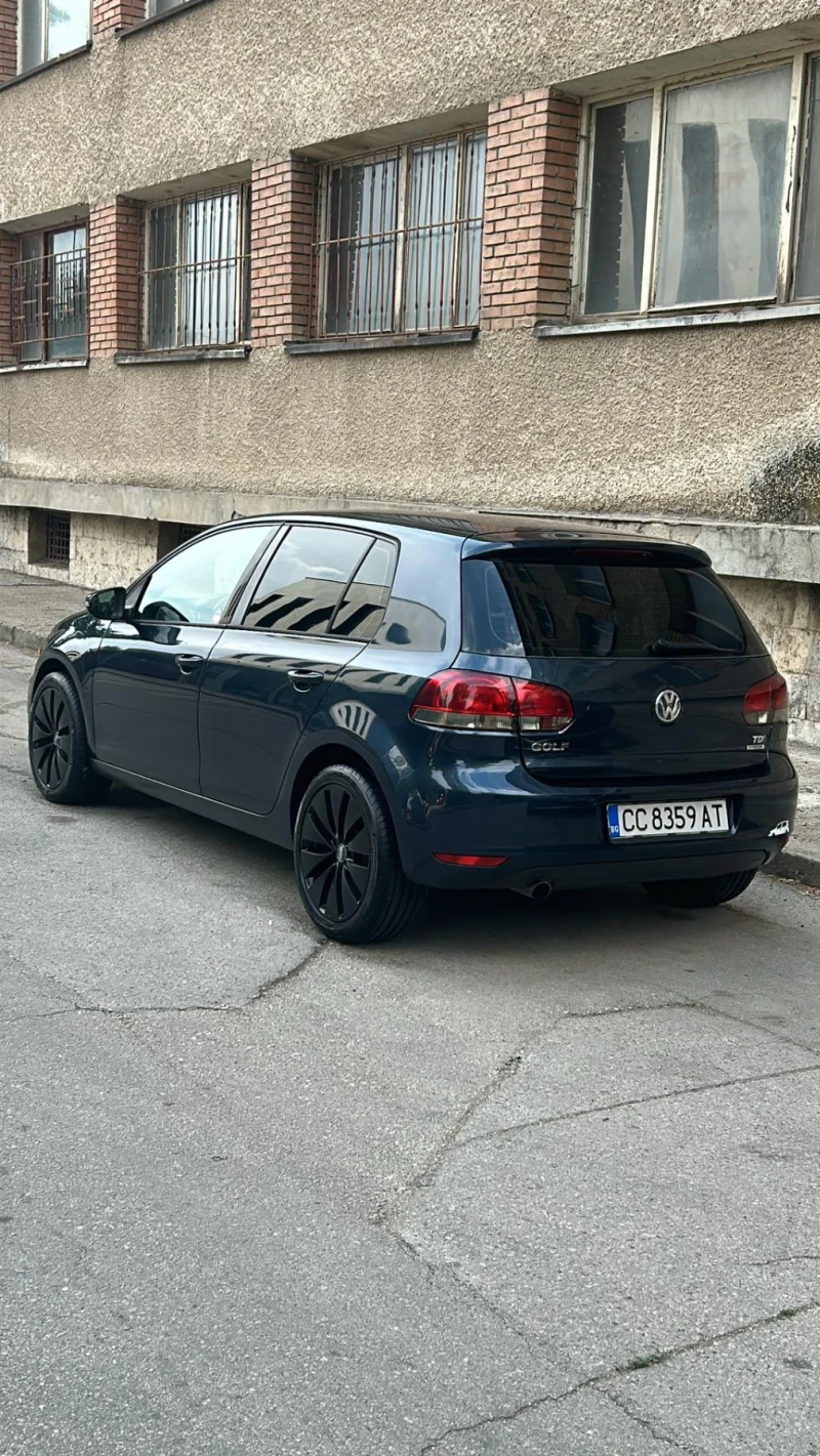 VW Golf 1.6 TDI, снимка 2 - Автомобили и джипове - 53470058