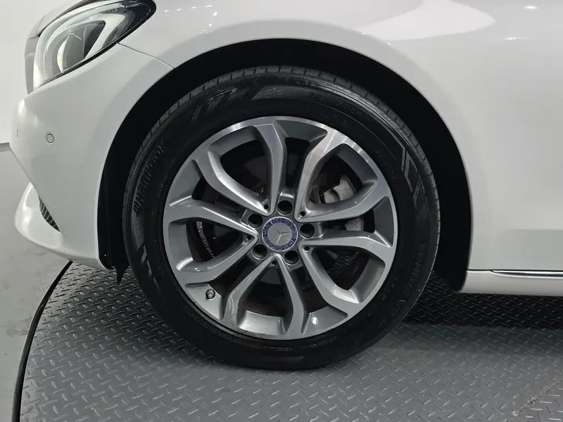 Mercedes-Benz C 200 САМО 30% АВАНС, снимка 5 - Автомобили и джипове - 56064891