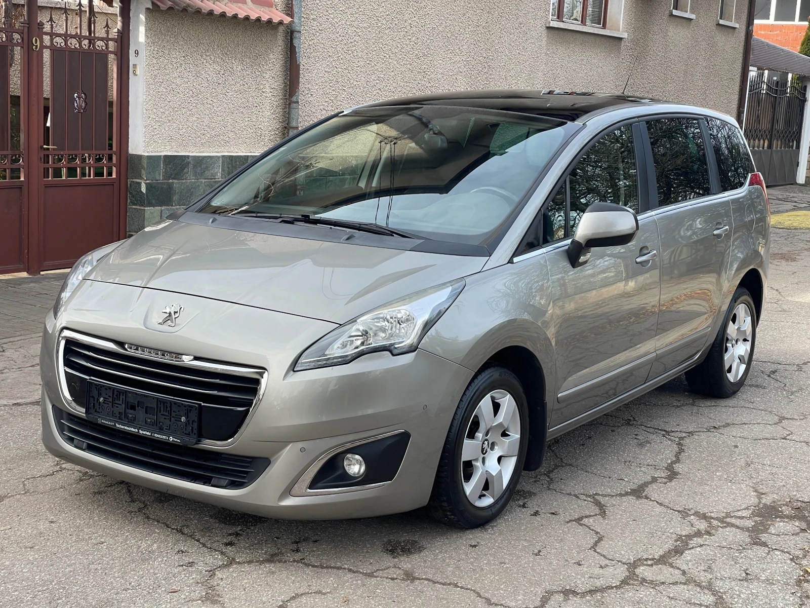 Peugeot 5008 1.6HDI* FULL, снимка 1