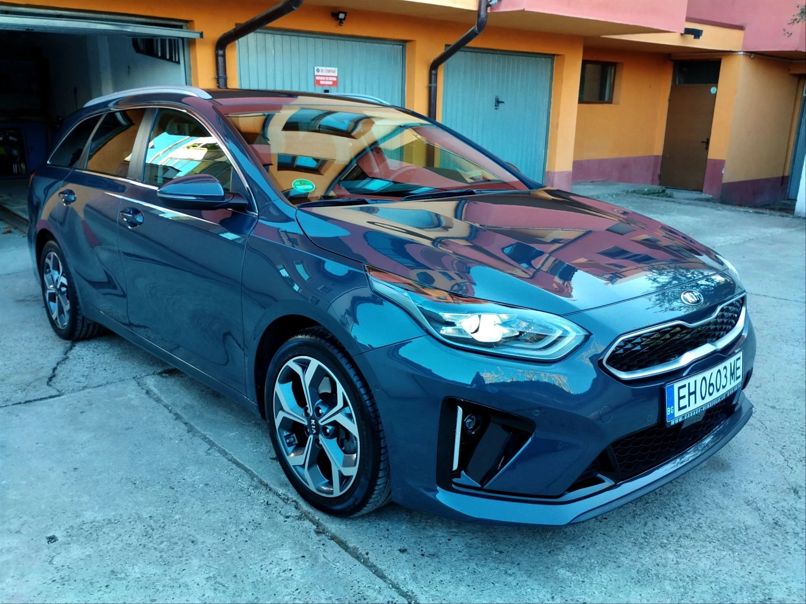 Kia Ceed Sportswagon Plug-in hybrid  - изображение 3