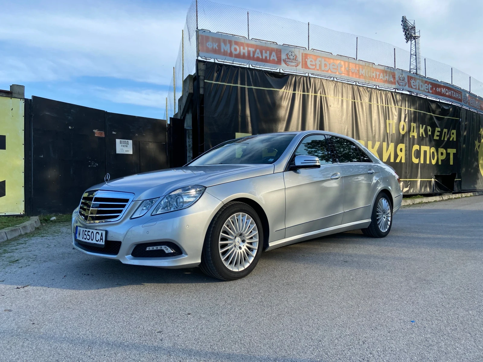 Mercedes-Benz E 500 4Matic Avantgarde  - изображение 2