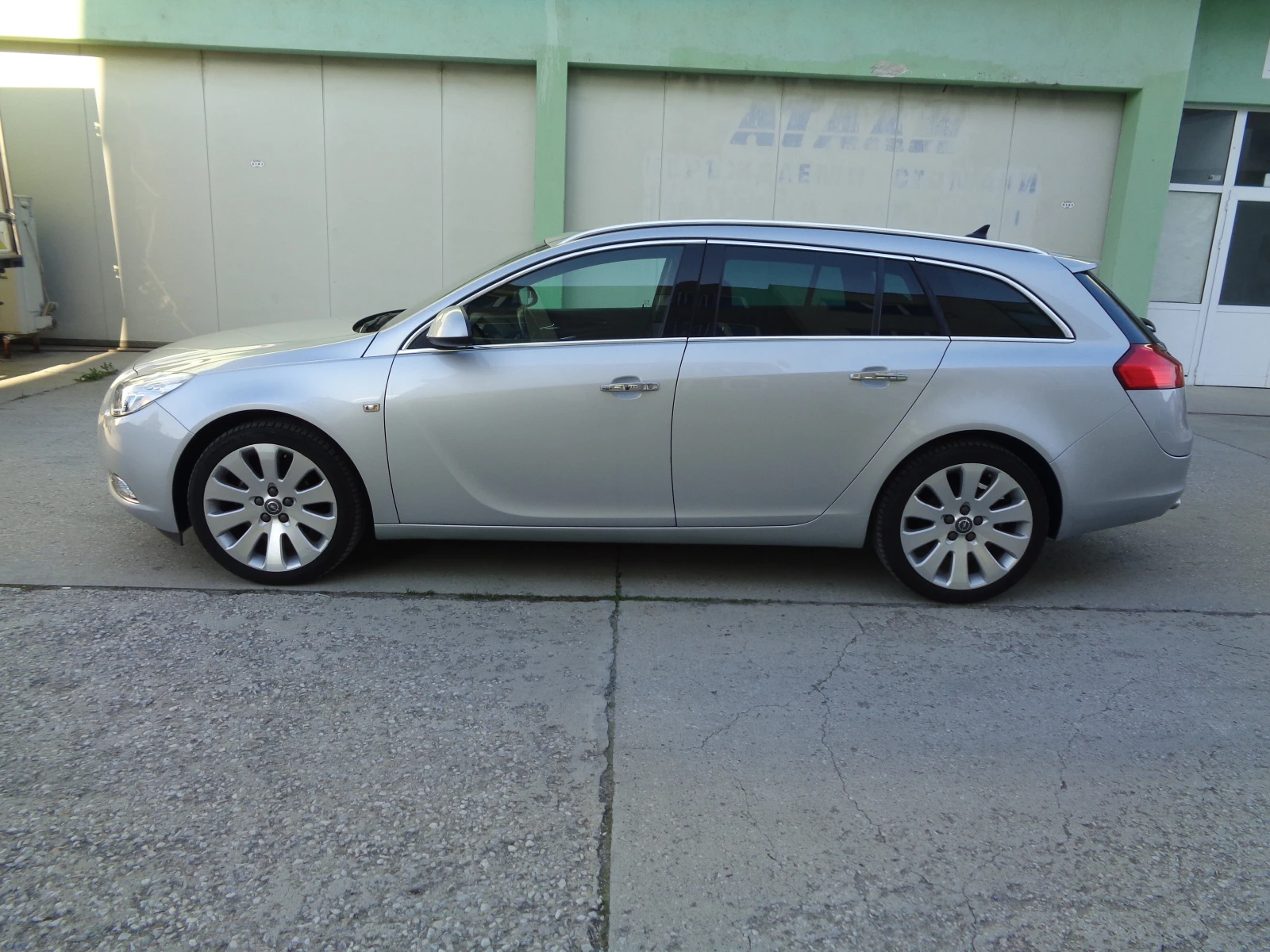 Opel Insignia 2.0CDTI-NAVI-KOJA-LIZING - изображение 8