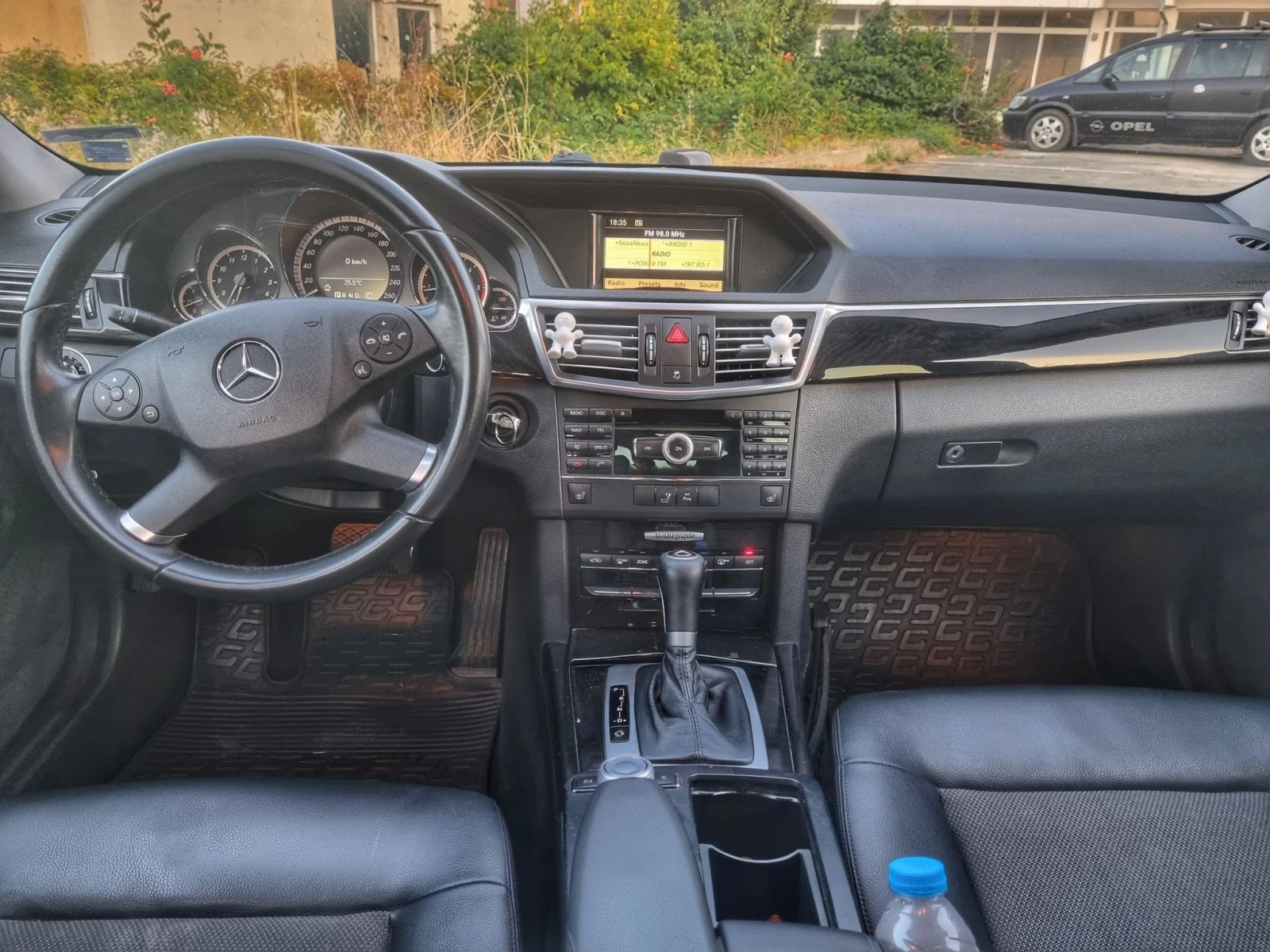 Mercedes-Benz E 220  - изображение 9