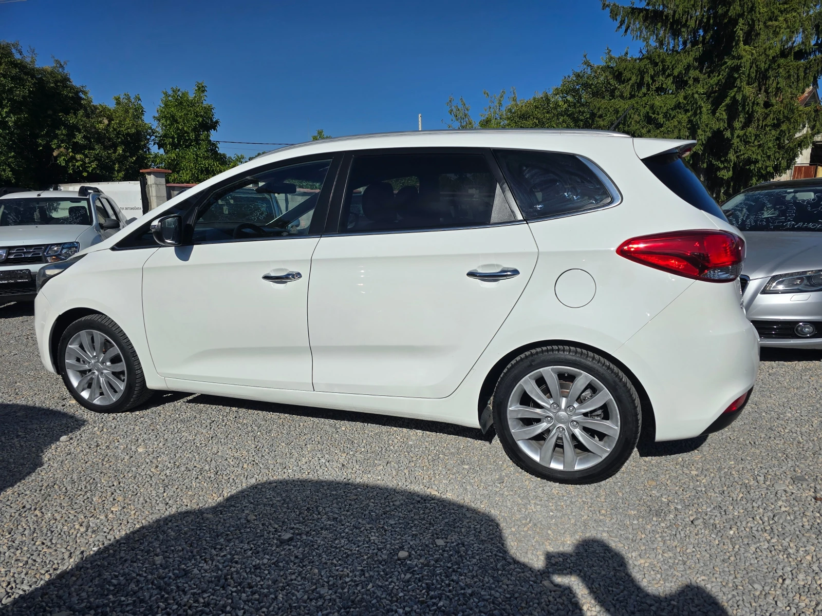 Kia Carens 1.7GRDI-ЕВРО 5В-6СКОРОСТИ-КЛИМАТРОНИК-7МЕСТА - изображение 3