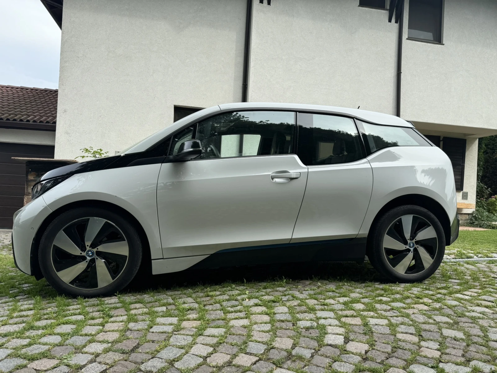 BMW i3 94 Ah, 125 kW - изображение 2