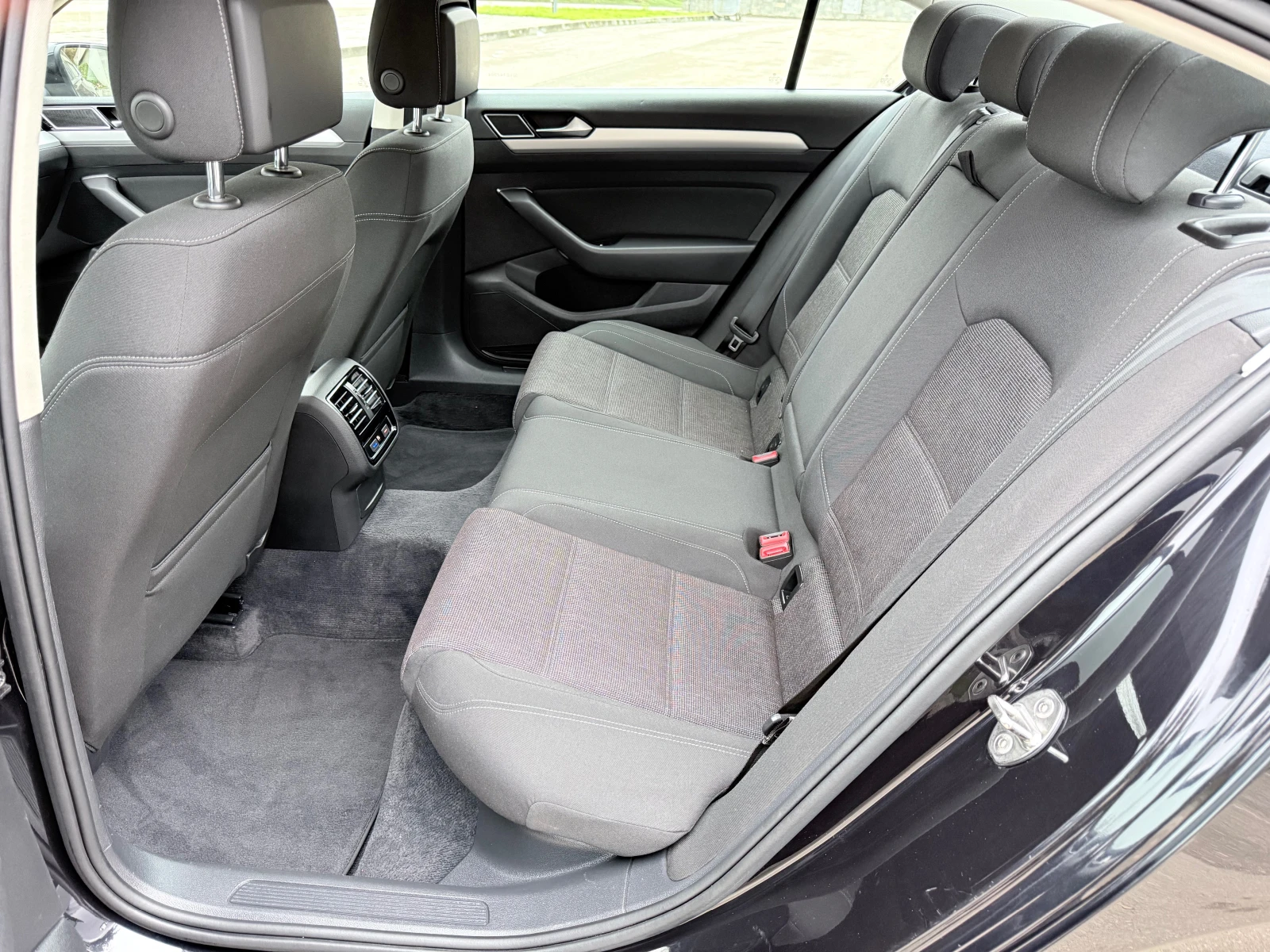 VW Passat 2.0TDI-150k.c.* DSG* Blue Motion* ������*  | Mobile.bg � ����������� 8