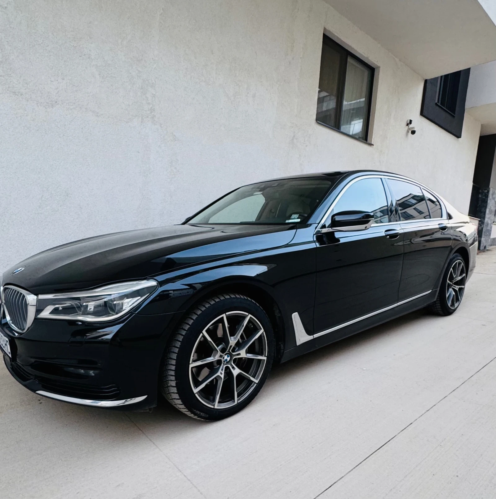 BMW 730 Всички екстри , ЛИЗИНГ, снимка 5 - Автомобили и джипове - 53504011